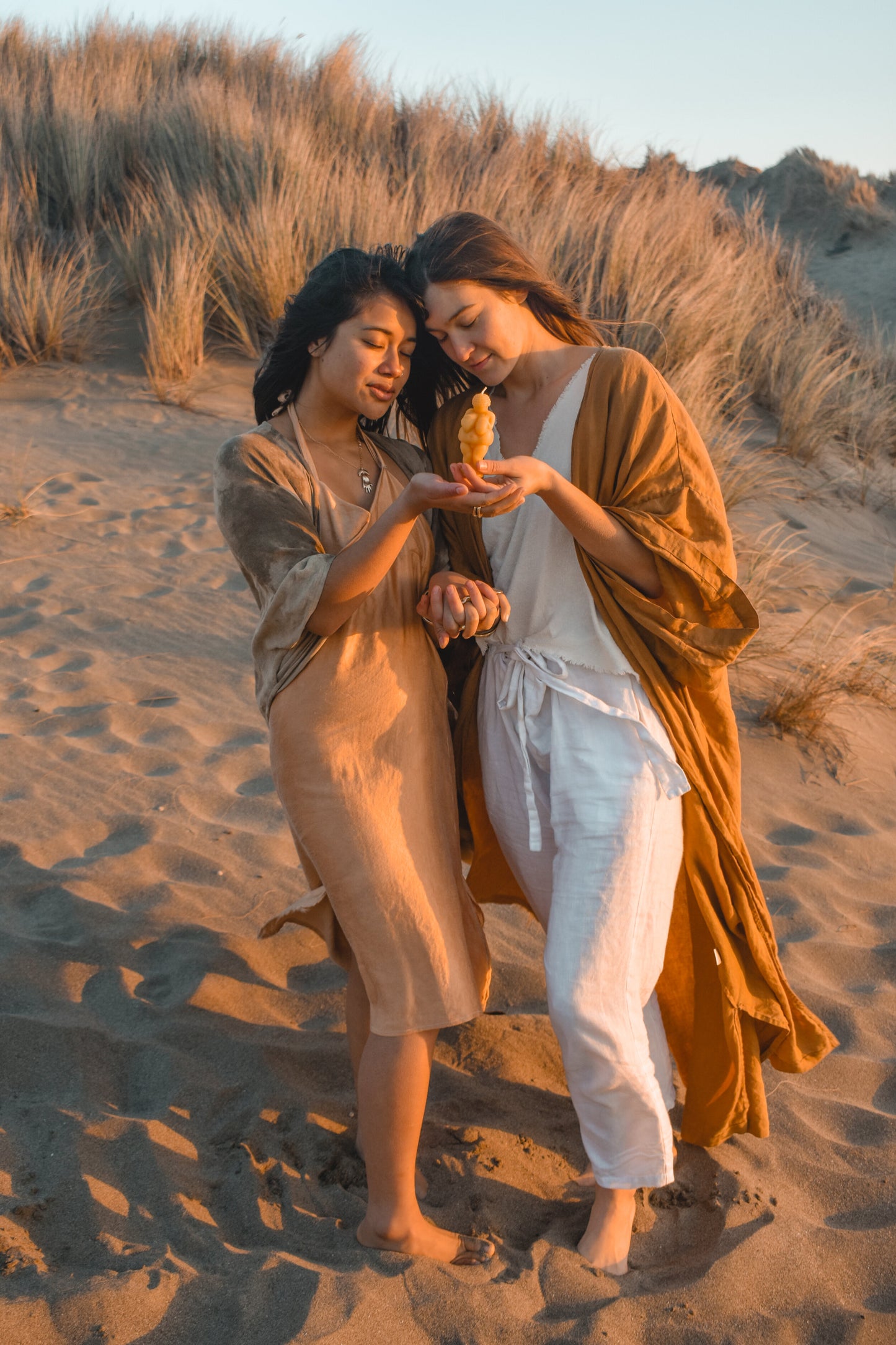 Venus .:. Beeswax Goddess Candle